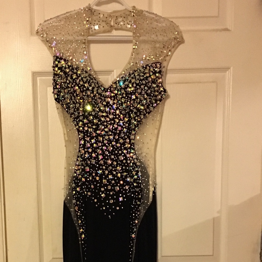 Prom Dress - Picture 3 of 5